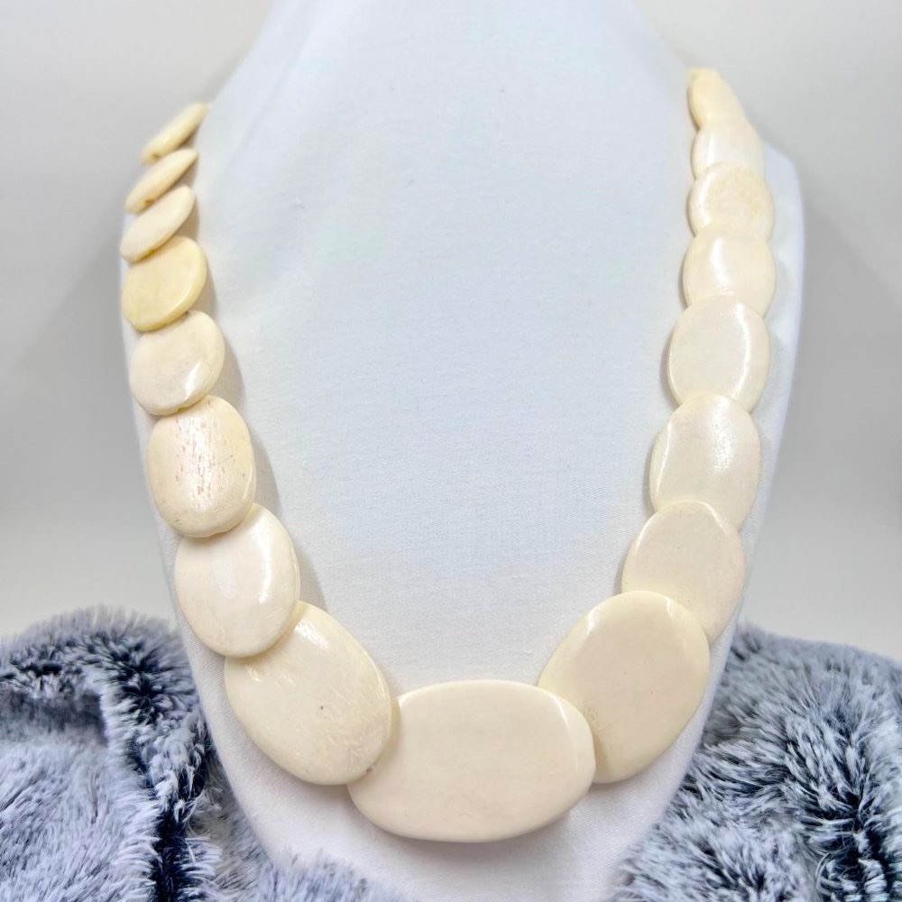 Cream Color Vintage Polished Ox Bone 20” Necklace - Picture 2 of 6